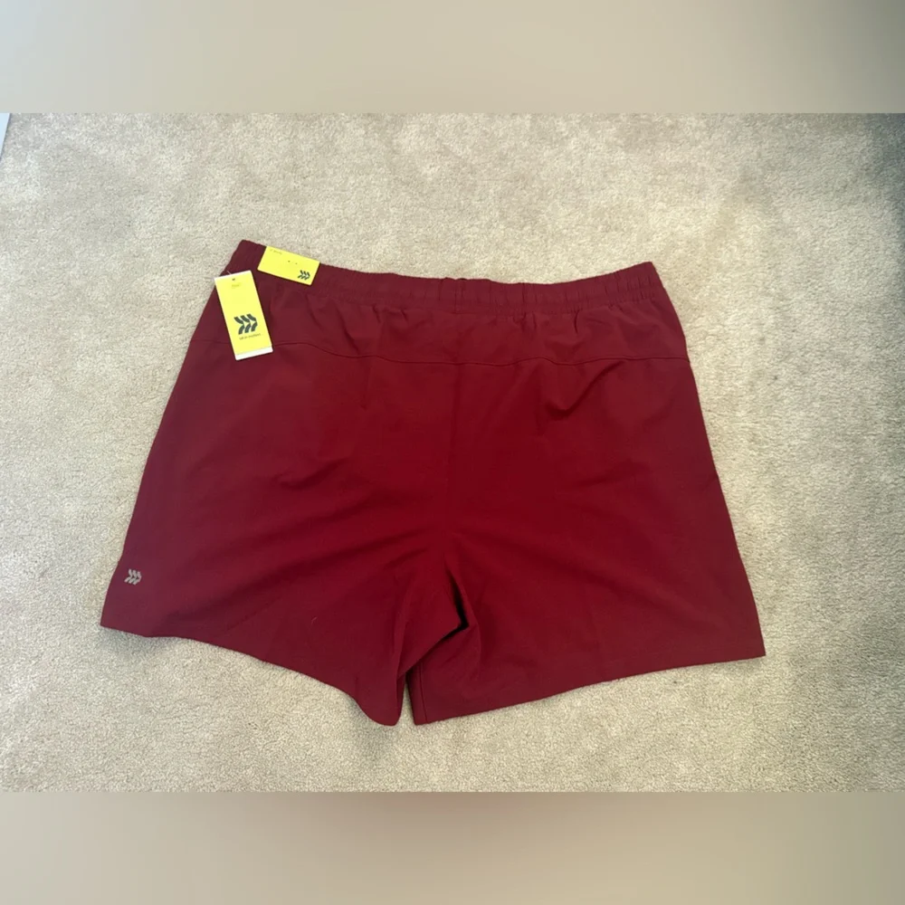 All in Motion Men’s NWT Maroon Shorts